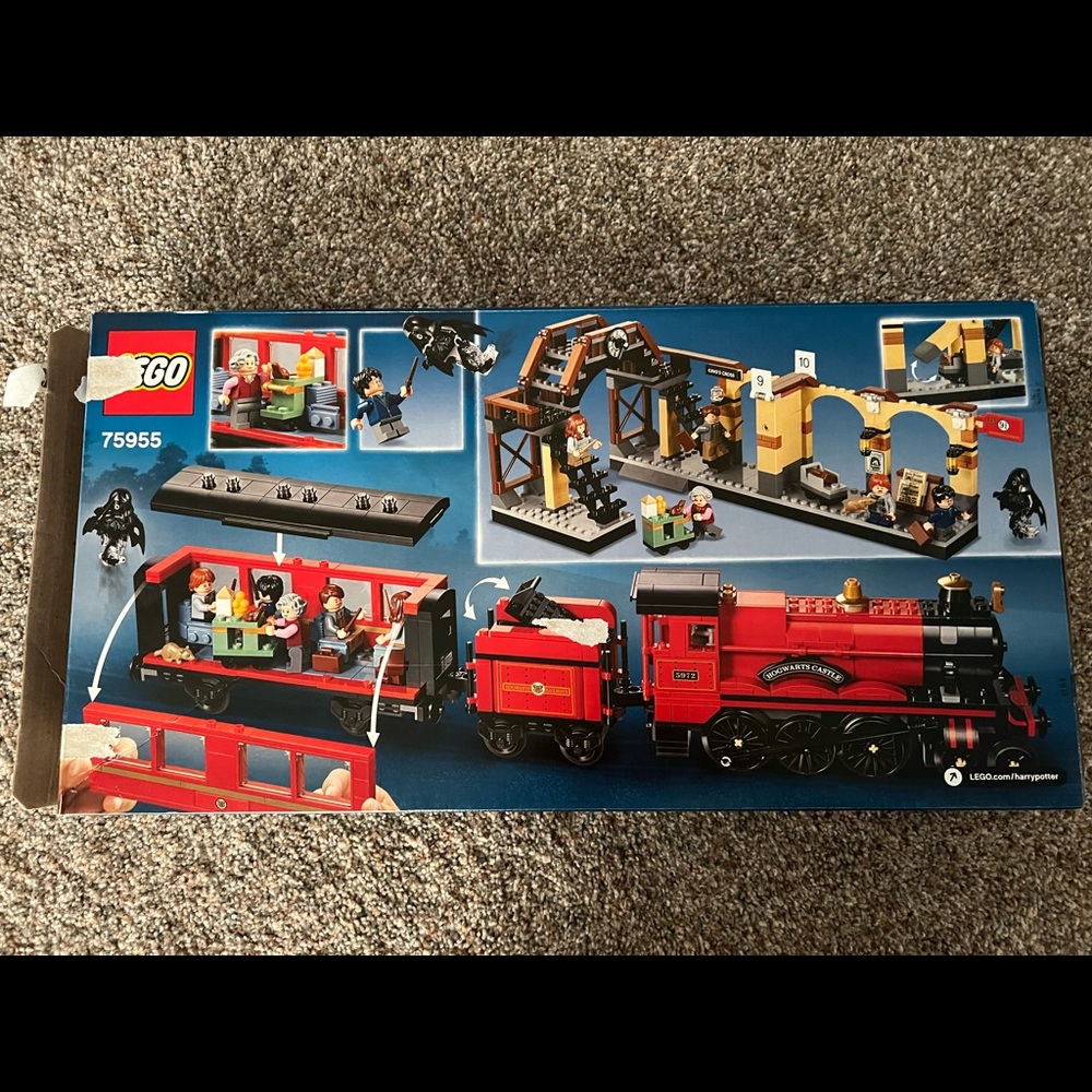 Harry Potter Hogwarts Express 801 piece Lego set 75955